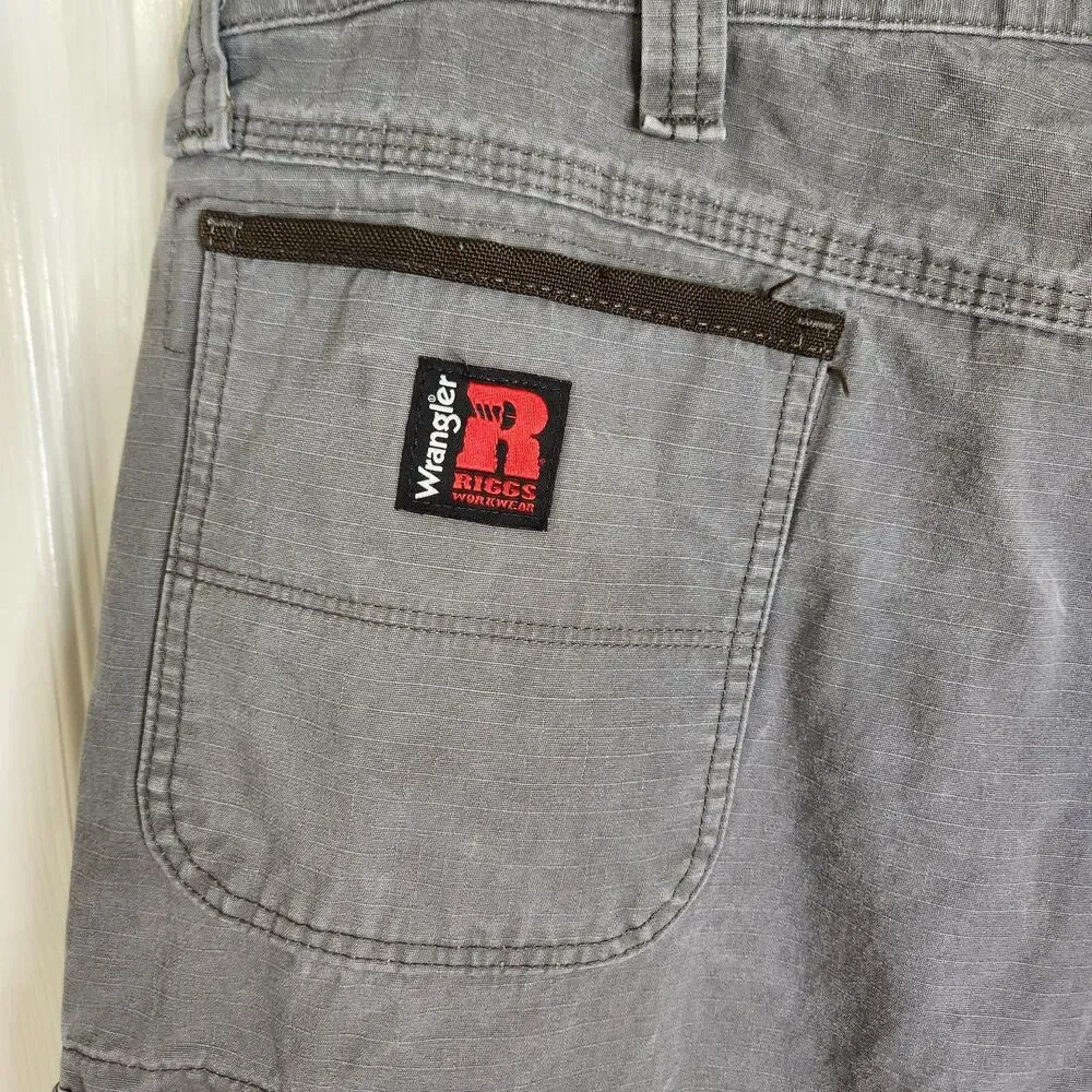 Wrangler RIGGS Mens 40x32 Gray Workwear Ripstop Ranger Cargo Carpenter Pants